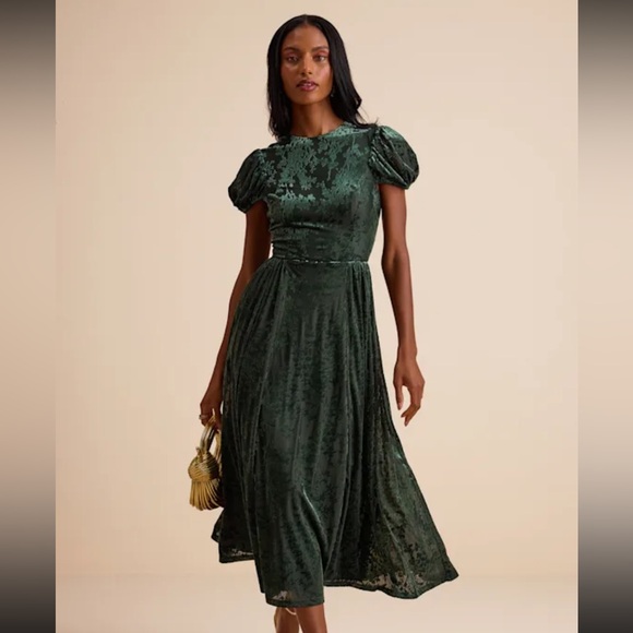 Lulus Dresses & Skirts - ❤️‍🔥BOGO FREE Lulu’s Arlie Emerald Green Velvet Puff Sleeve Midi Dress XL Velour